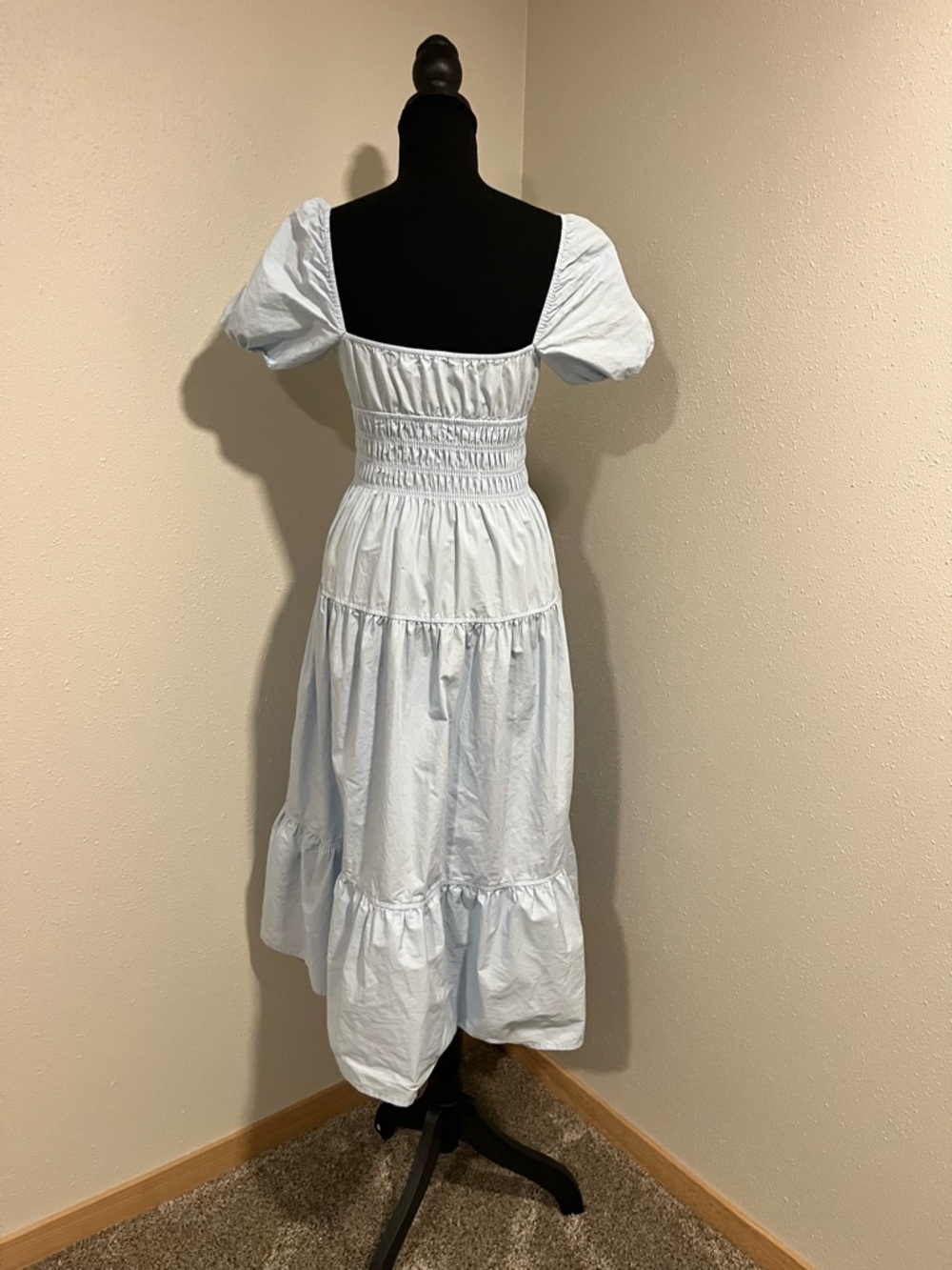 Wilfred Aritzia Light Blue Puff Sleeve Smocked Midi Dress - Picture 4 of 5